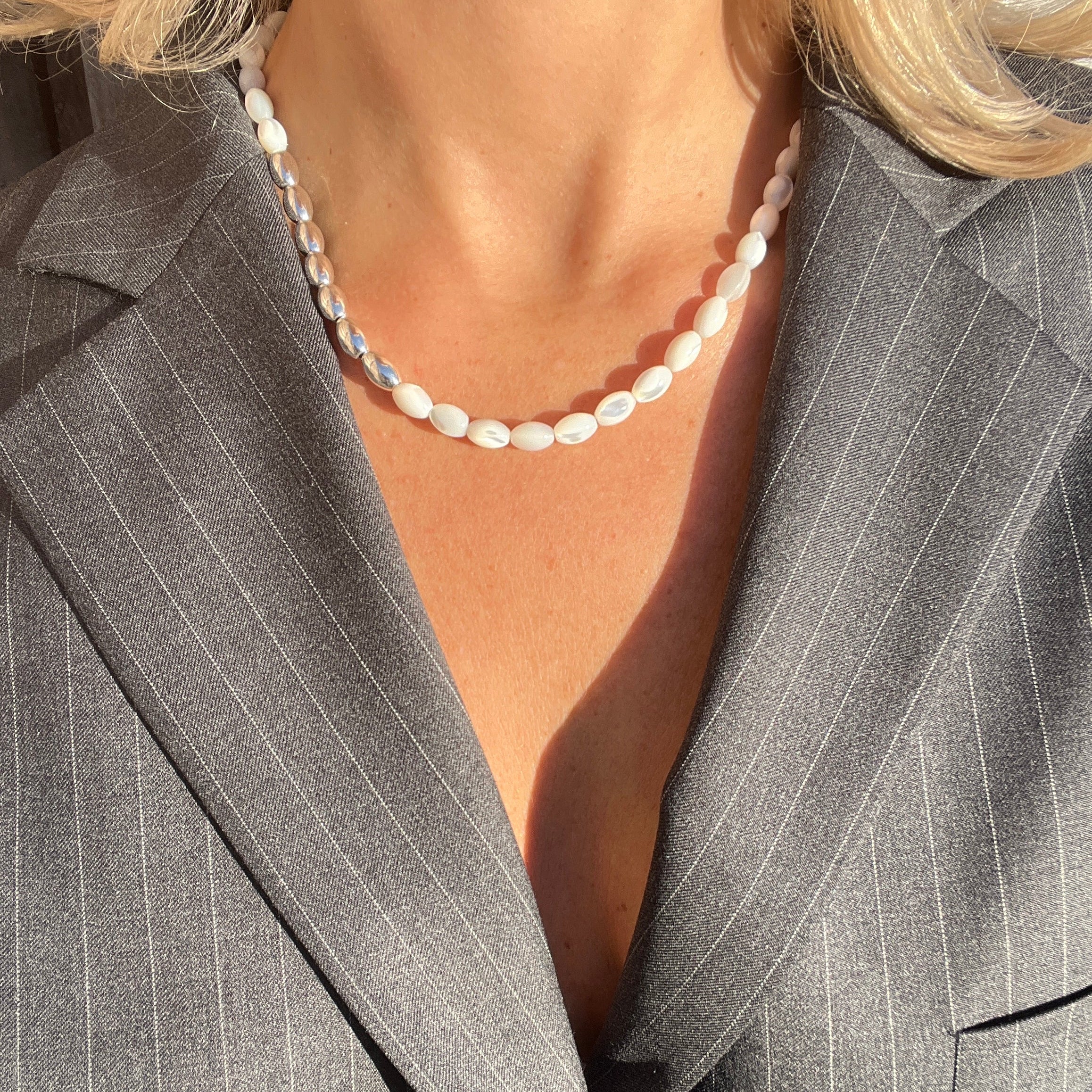 Mother-of-pearl shell  Necklace
